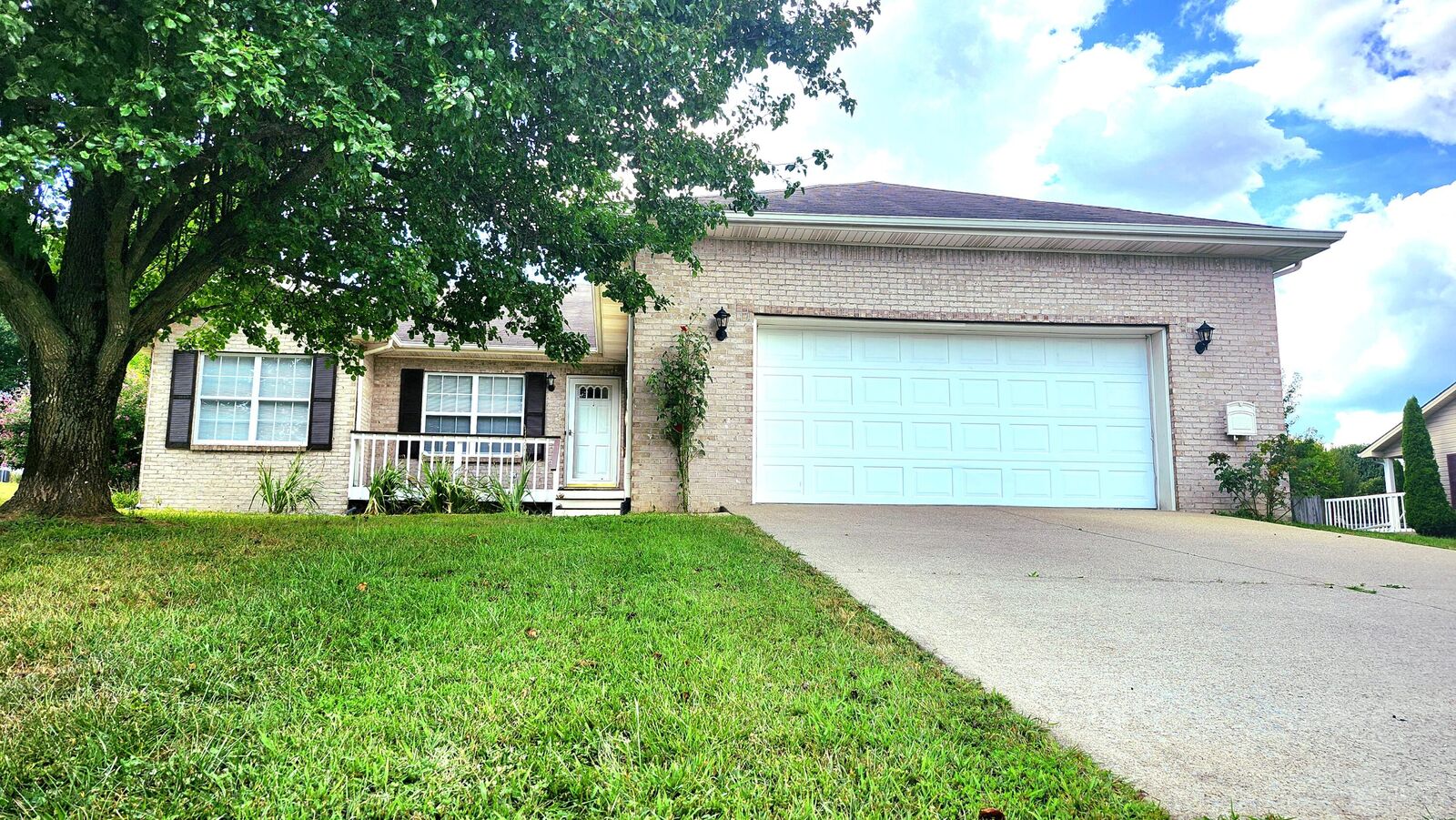 Property Photo:  83 Harts Pl Drive  KY 42501 