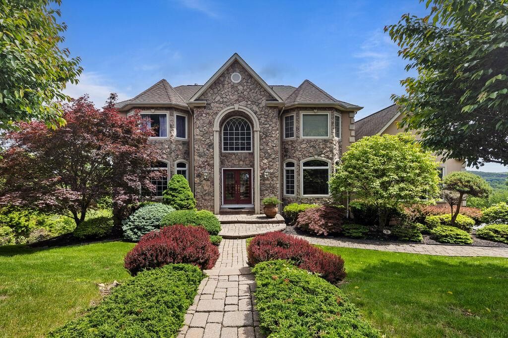 Property Photo:  115 Overlook Road  NY 10970 