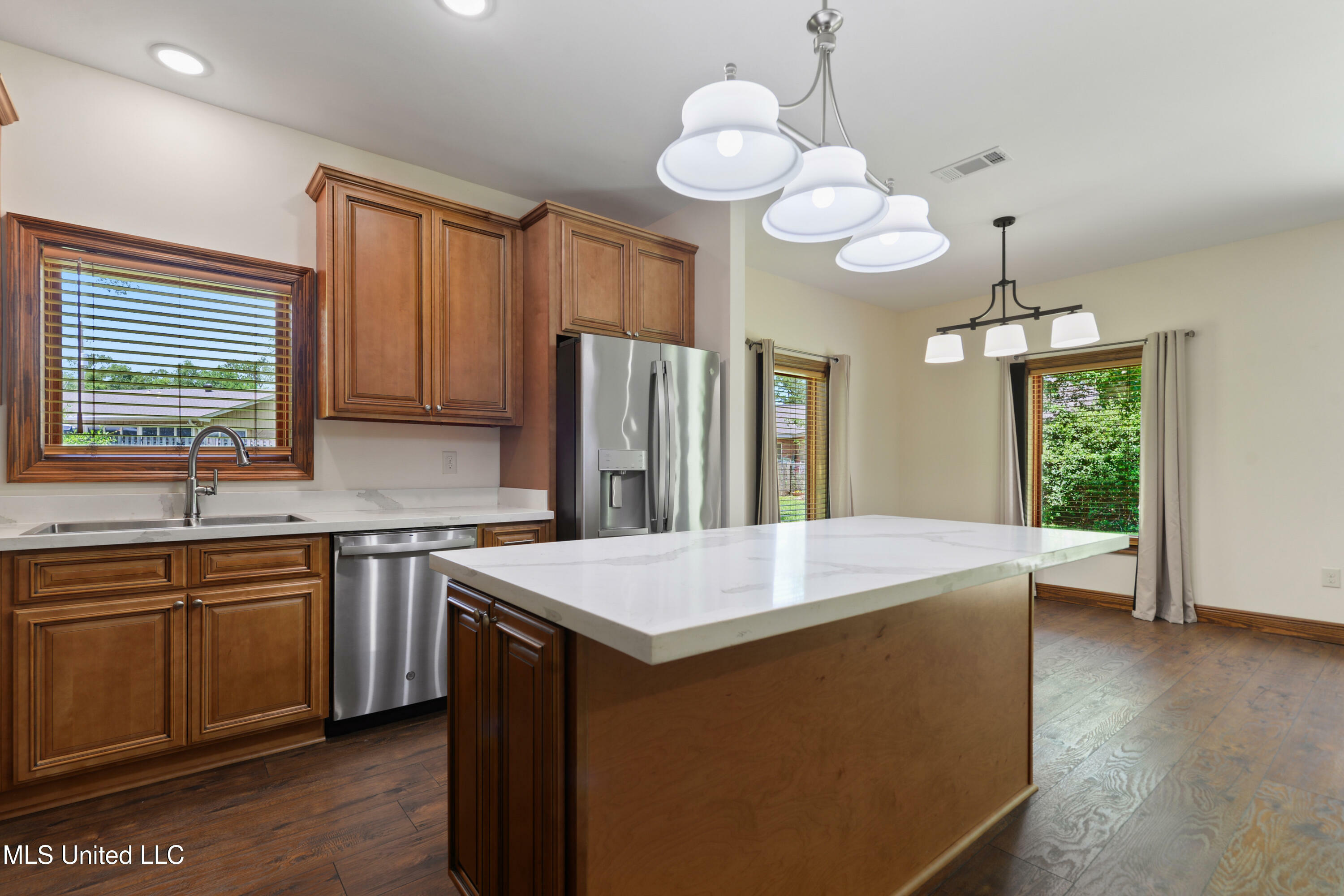 Property Photo: 648 Iona Court MS 39525