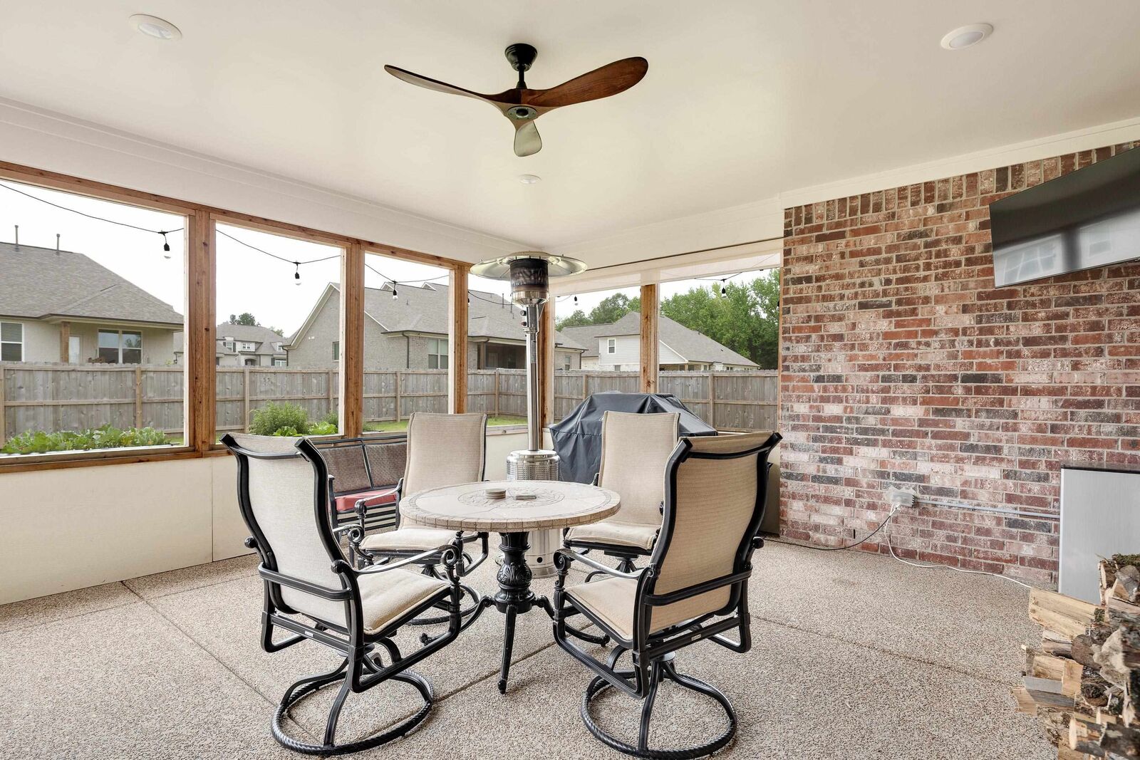 Property Photo: 6423 Osier Cv TN 38135