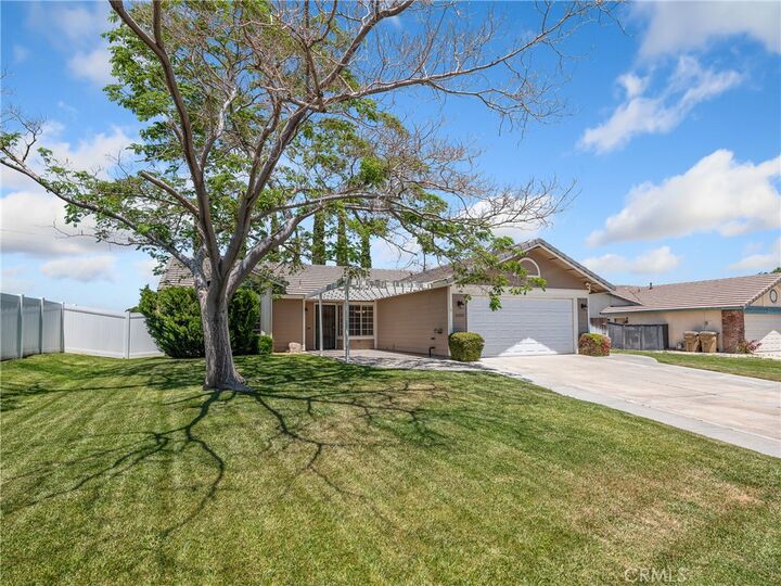 Property Photo: 15152 Cromdale Street CA 92345