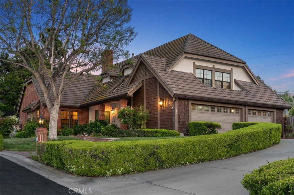 181 S Canyon Crest Drive  Anaheim Hills CA 92808 photo