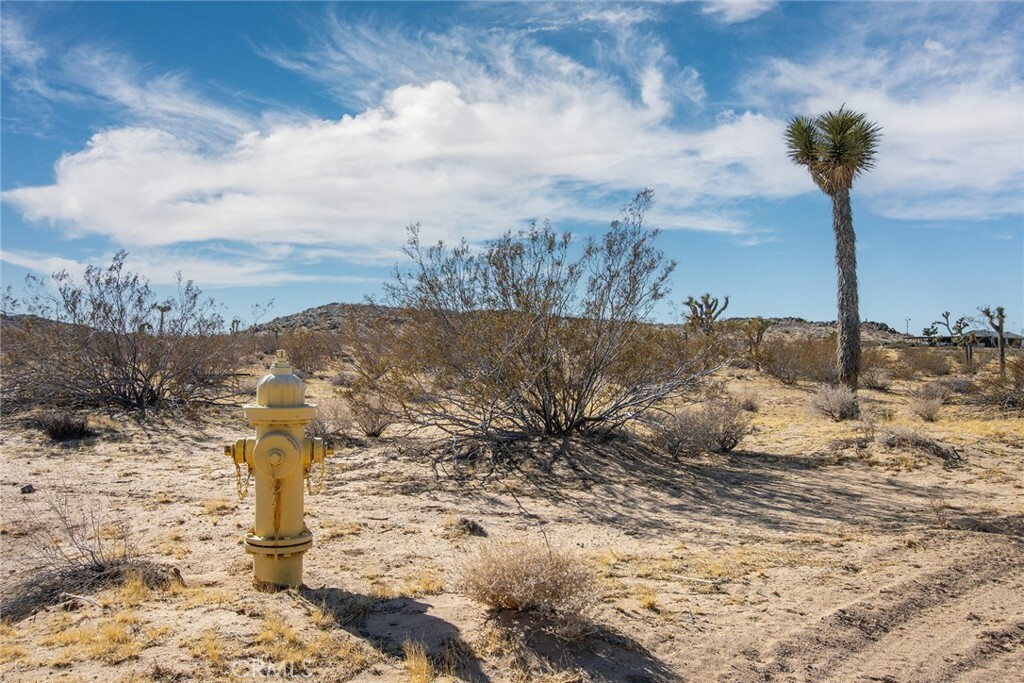 Property Photo: 4 Burke Road CA 92285