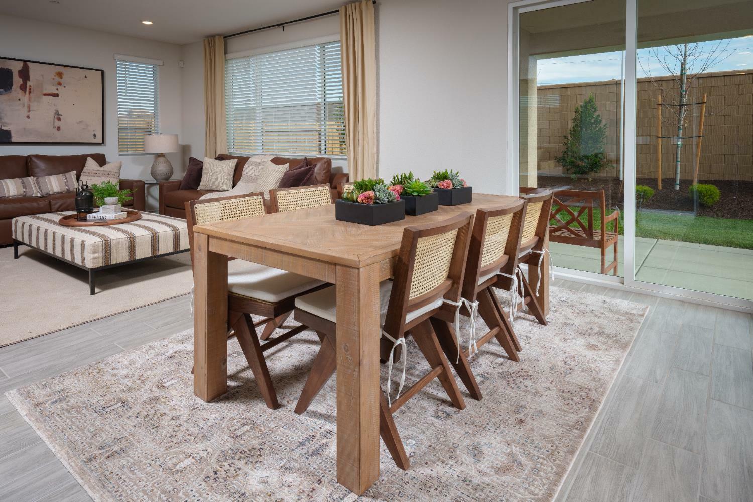 Property Photo: 7317 Dorstone Way CA 95829
