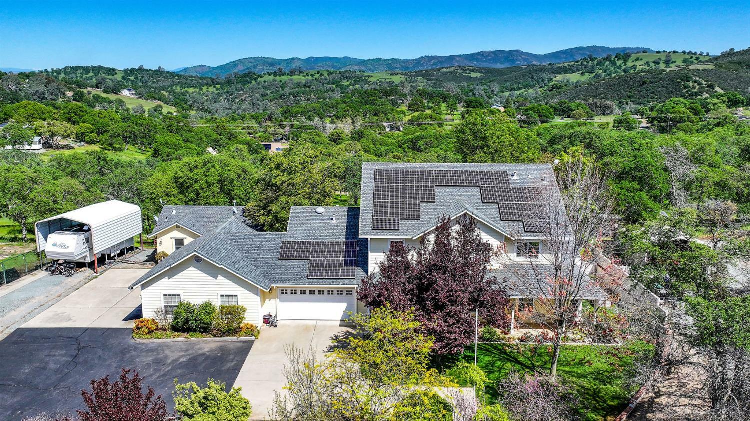 Property Photo: 5753 Treosti Place CA 95252