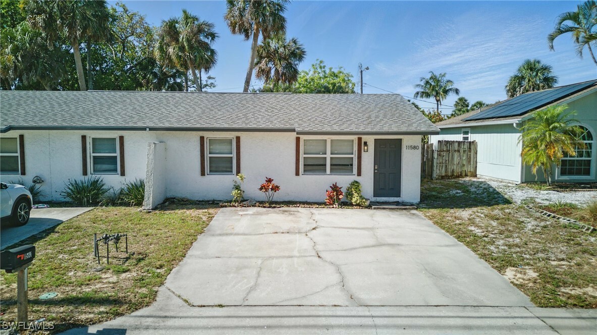 Property Photo: 11580 Dean Street 582 FL 34135