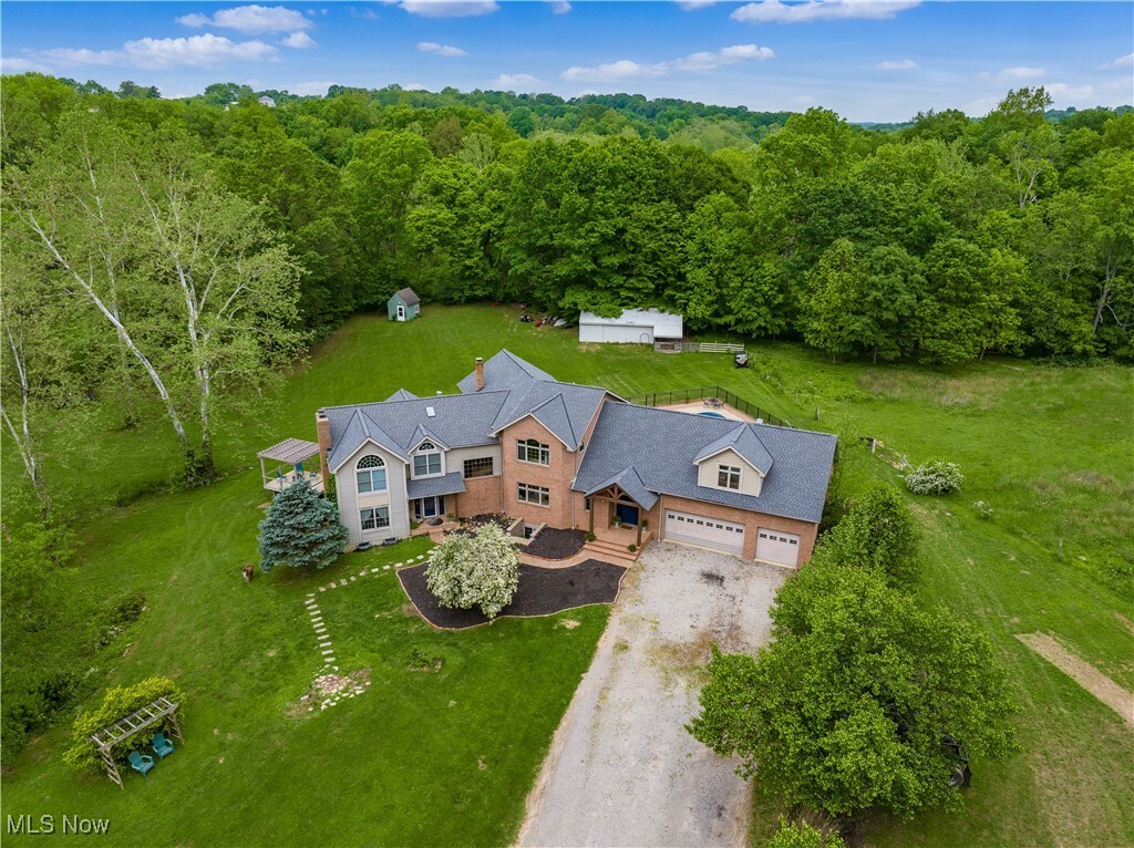 Property Photo: 534 Branch Road OH 43701