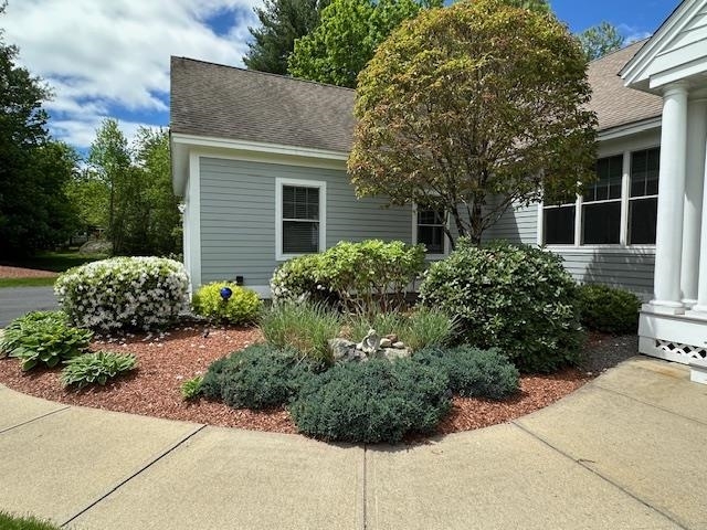 Property Photo: 7 Ebenezer'S Way NH 03049
