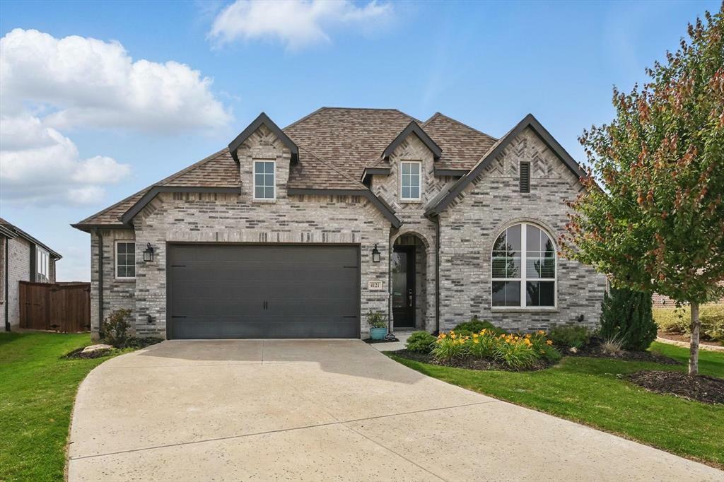 Property Photo: 4121 Crossroads Court TX 75068