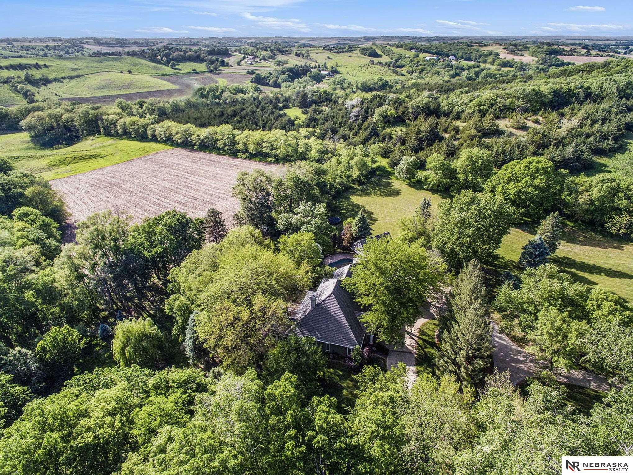 Property Photo: 1125 Stone Creek Drive NE 68008