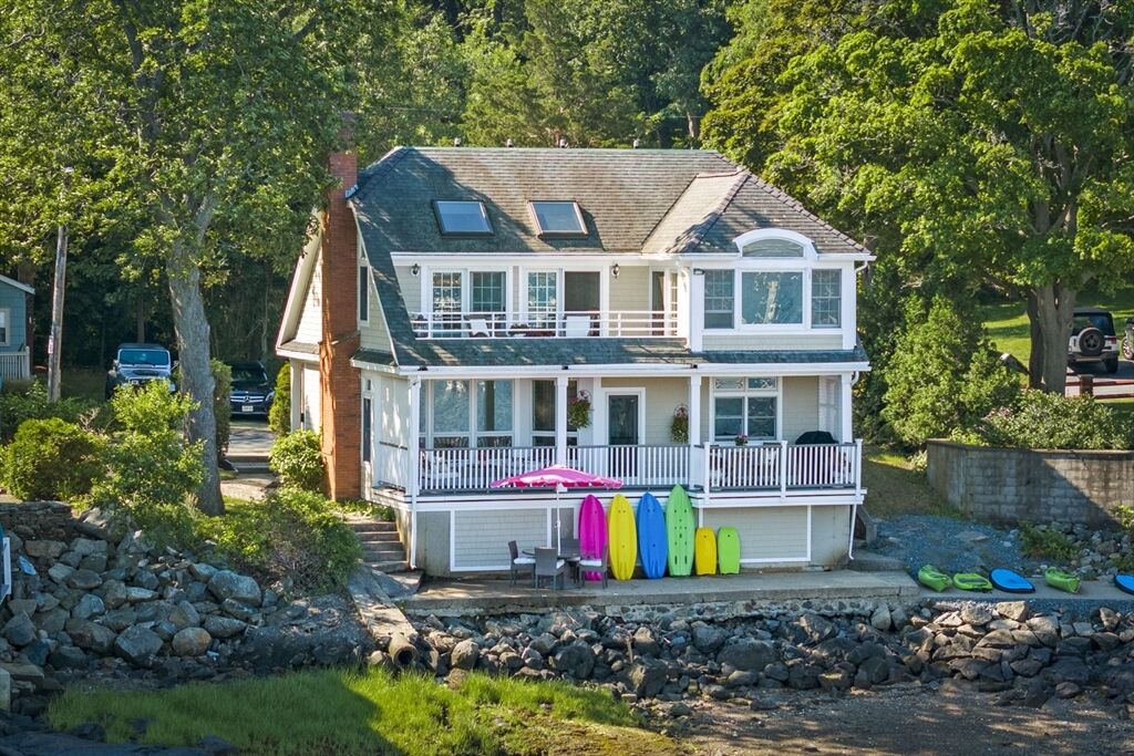 Property Photo:  10 Nonantum  MA 01945 