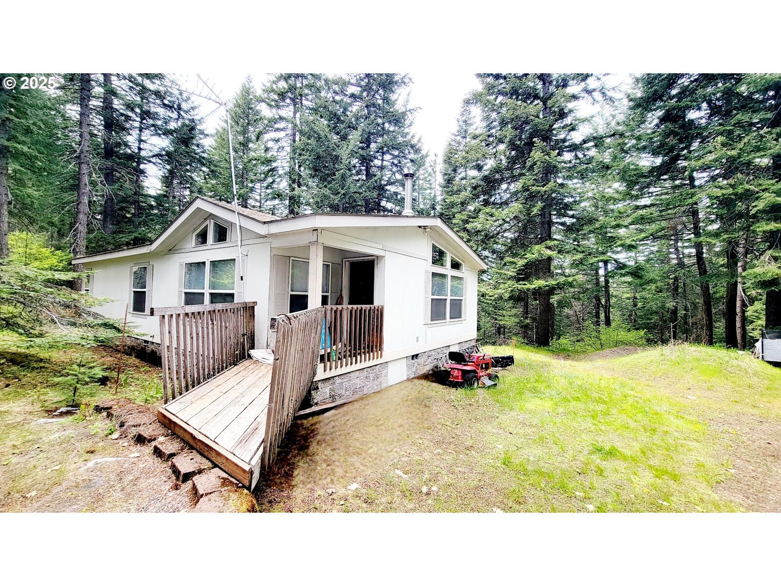 Property Photo: 19 Canyon Loop WA 98635