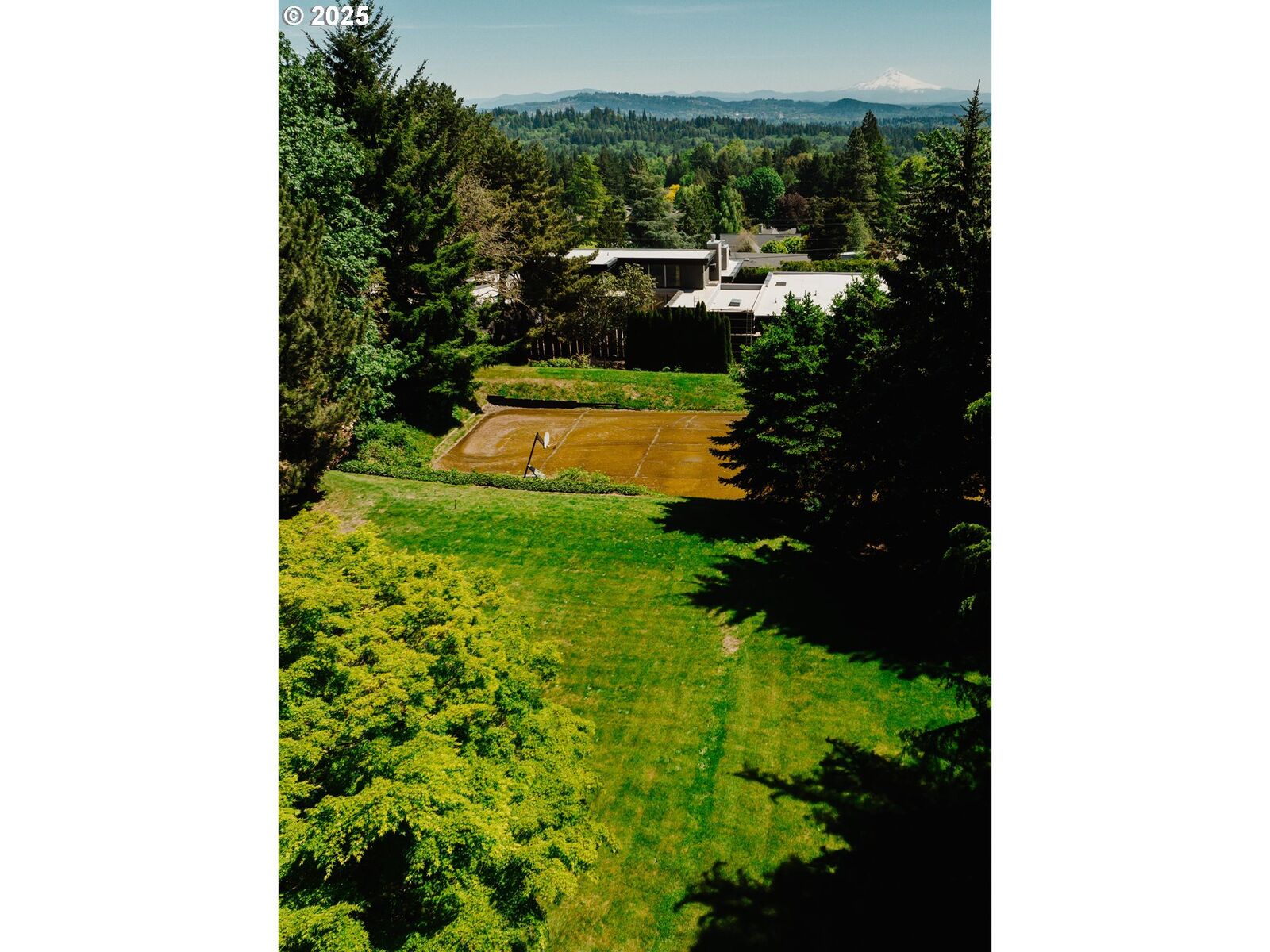 Property Photo:  13092 Amber Pl  OR 97034 