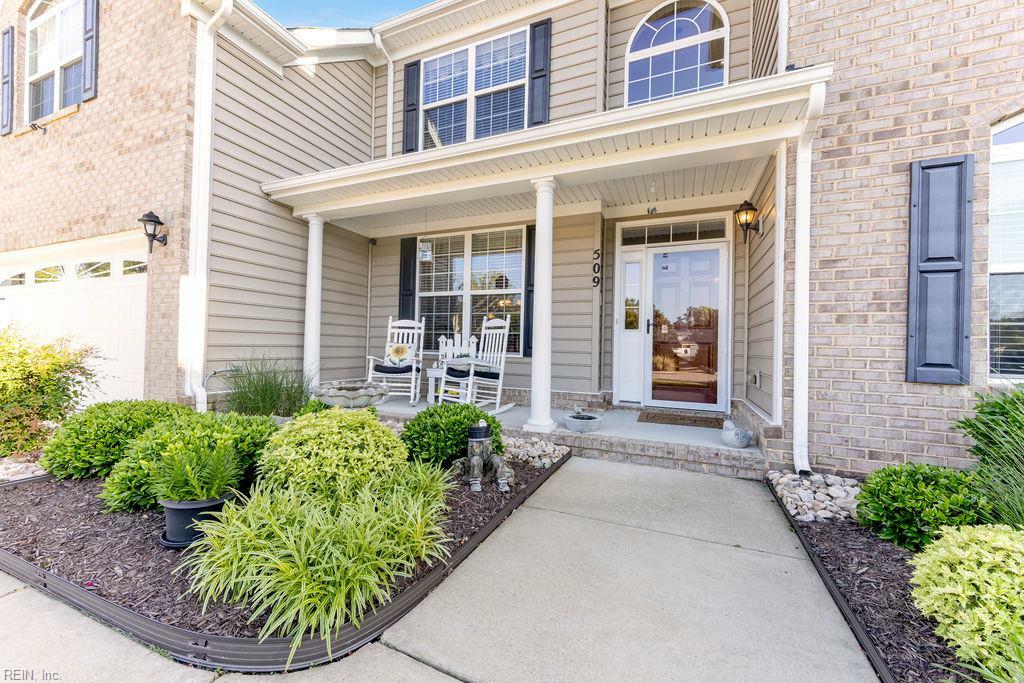 Property Photo: 509 Hanbury Rd W VA 23322