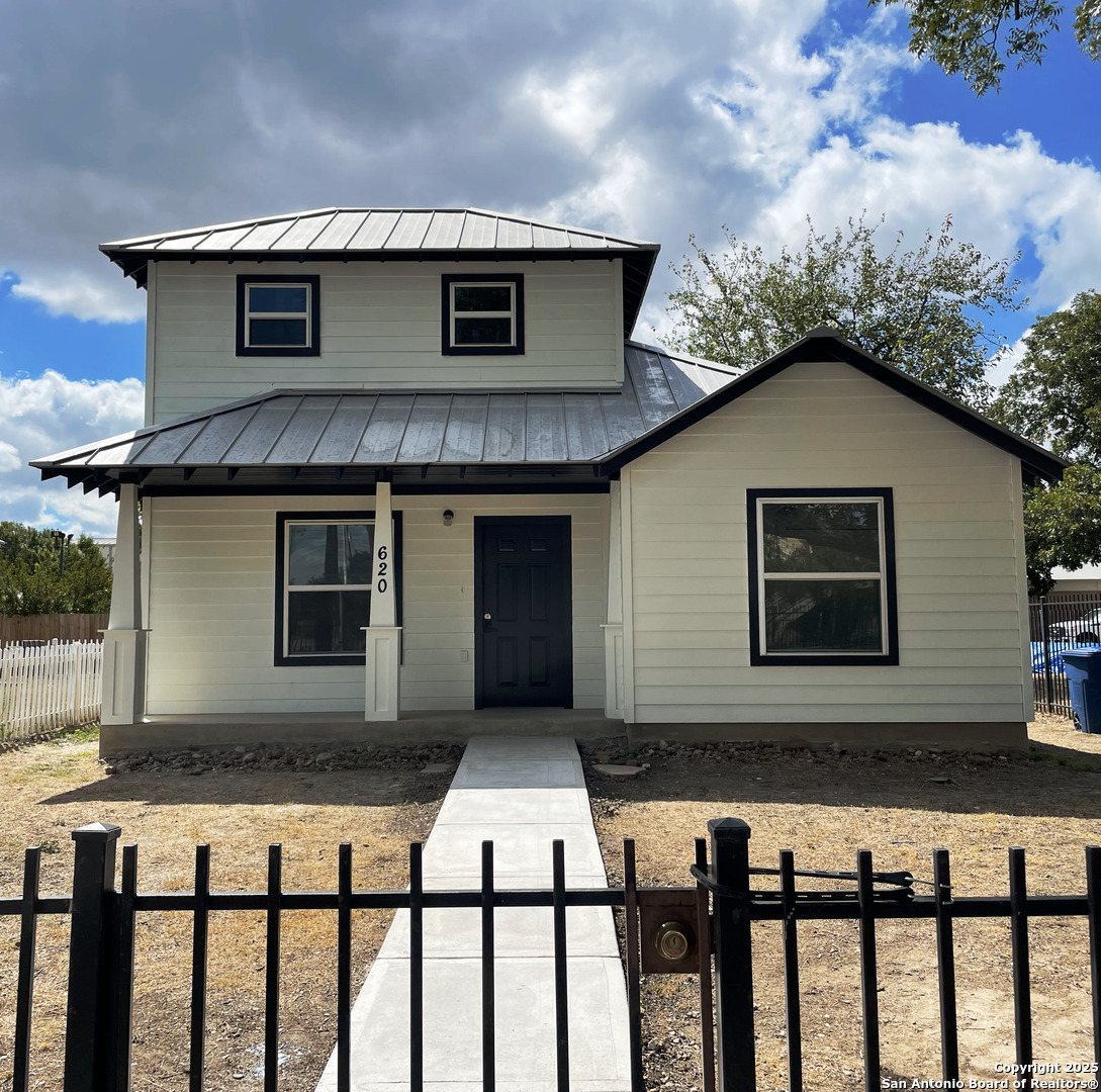 Property Photo: 620 Euclid TX 78212