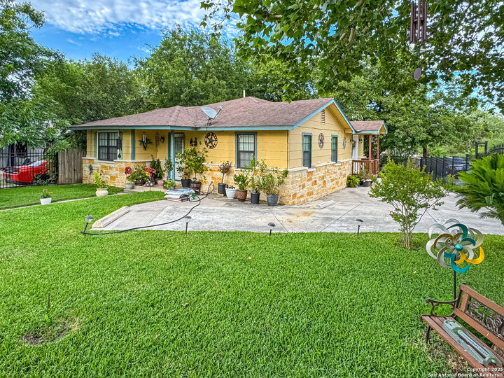 602 Hortencia Ave  San Antonio TX 78237 photo