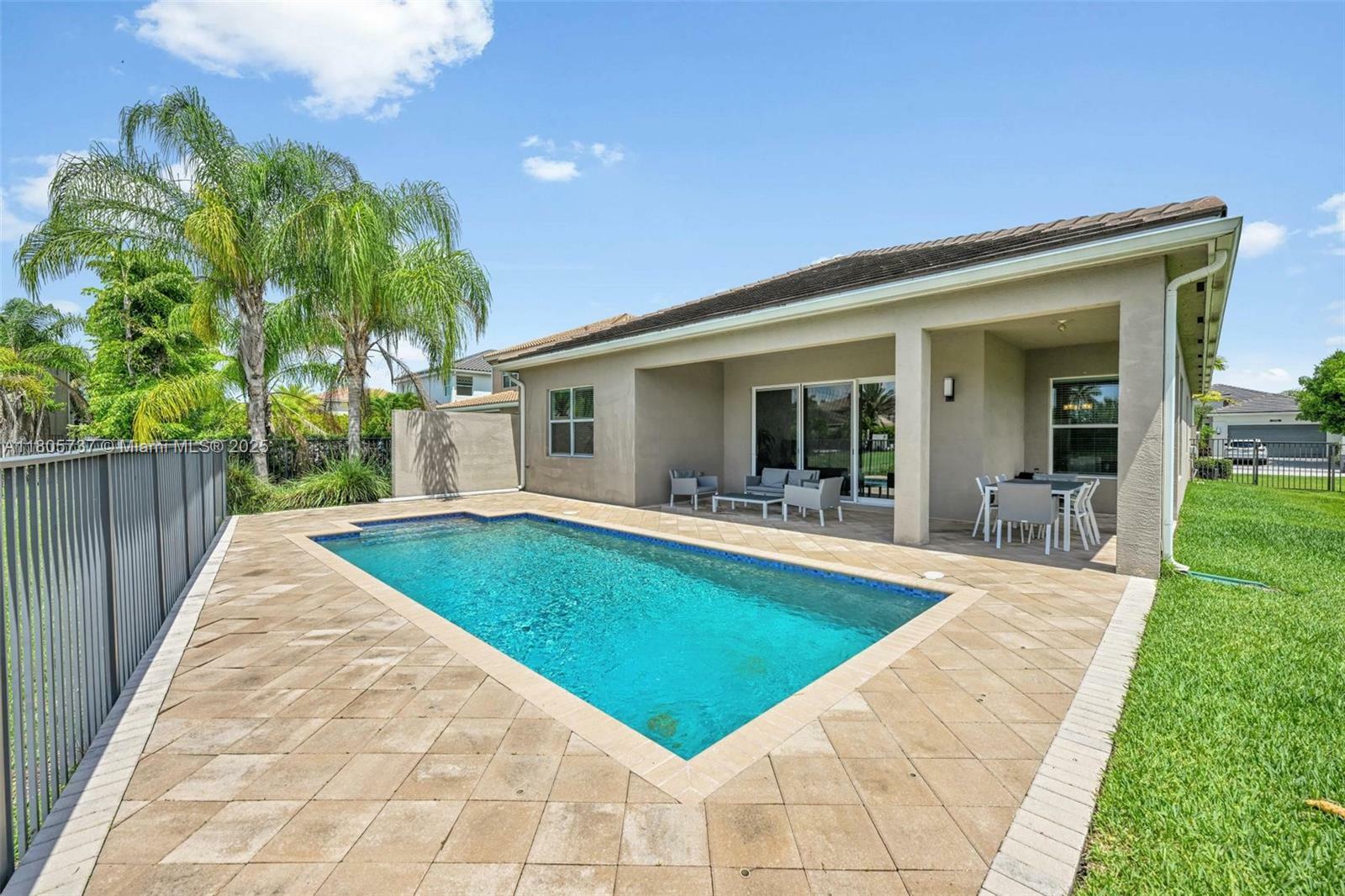 Property Photo:  9706 Celtic Sea Ln  FL 33446 