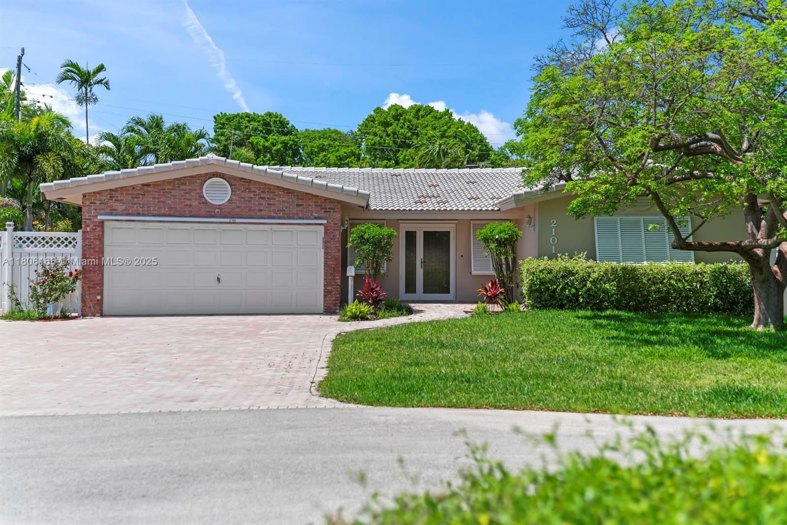 2101 NE 54th Ct  Fort Lauderdale FL 33308 photo
