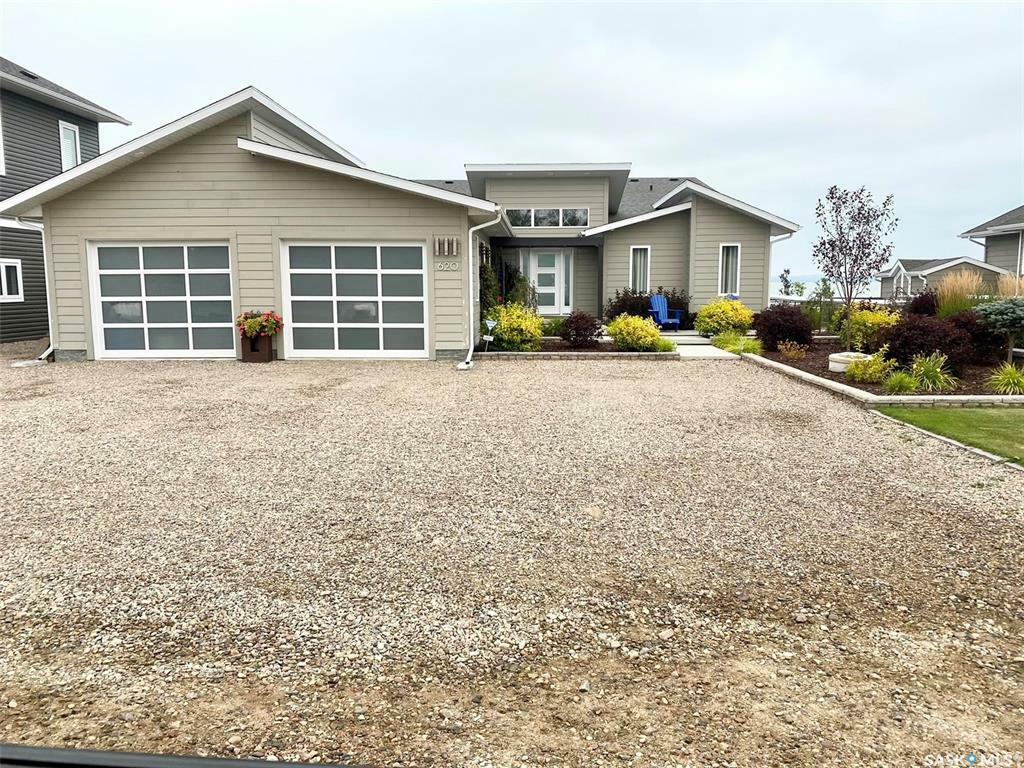Property Photo: 620 Lakeshore Drive SK S0M 1X0