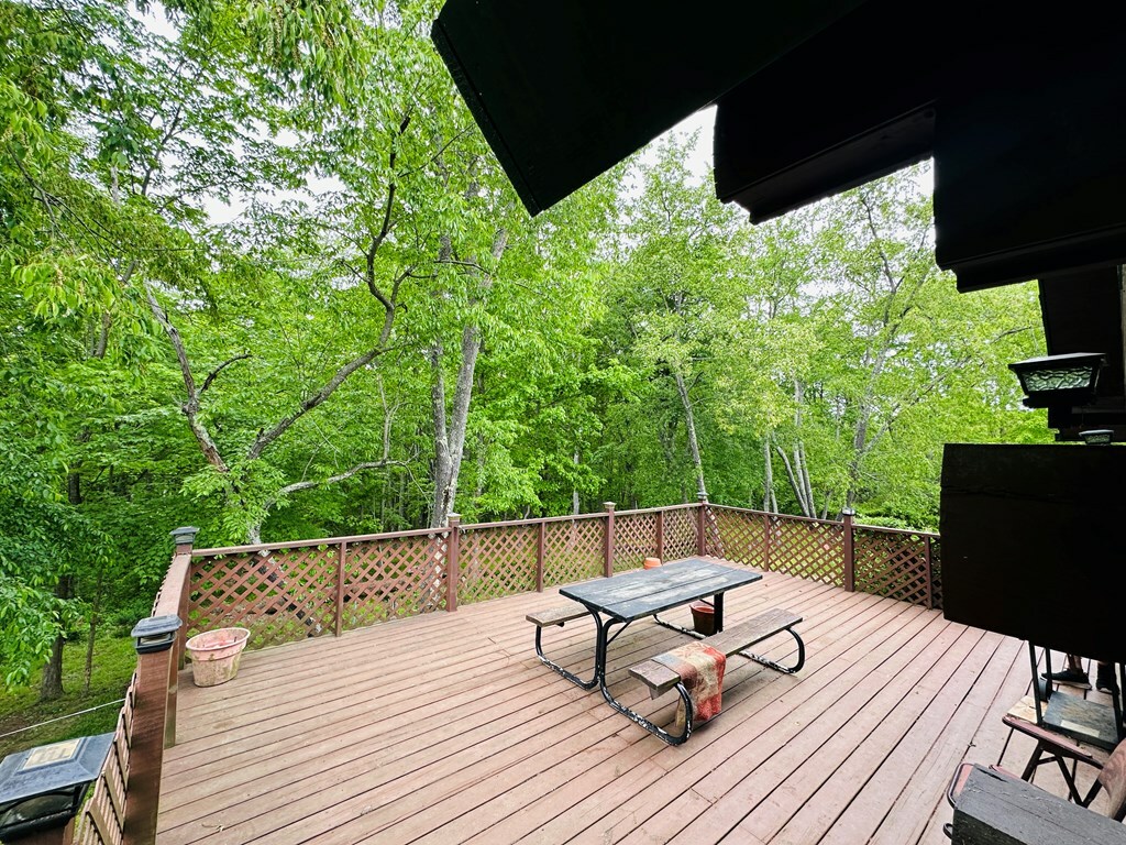 Property Photo: 625 Newland Hill OH 45690