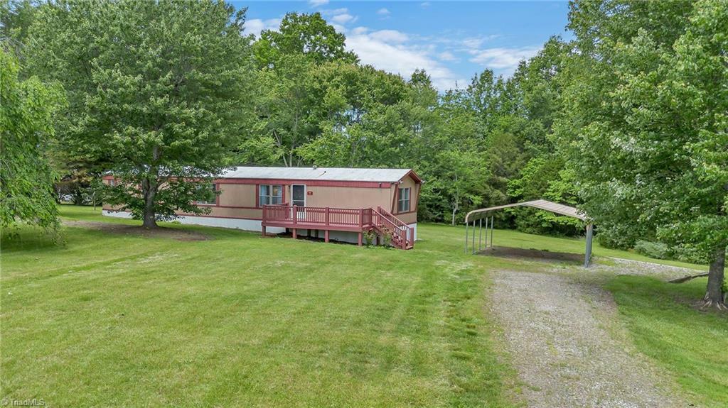 Property Photo: 656 Kite Road NC 28697