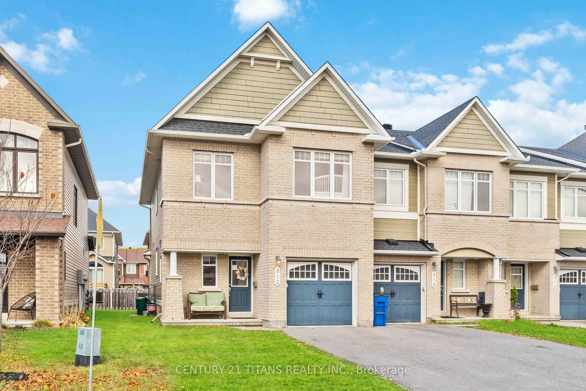 Property Photo: 812 Ashenvale Way ON K4A 0R3