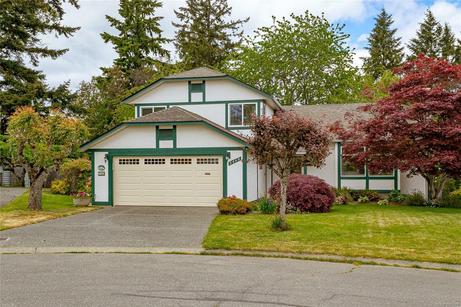 Property Photo: 2468 Costa Vista Pl BC V8Z 6Y5