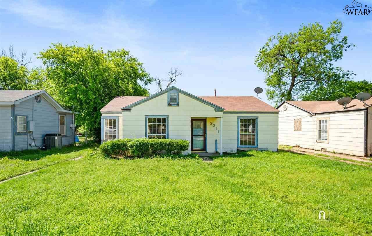 Property Photo:  3211 York Street  TX 76309 