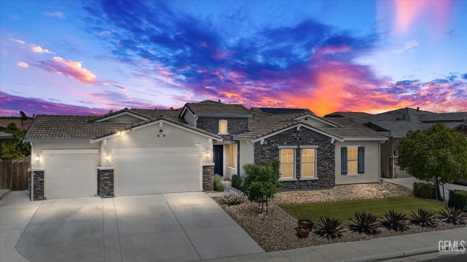 Property Photo: 610 Jacob Creek Drive CA 93314