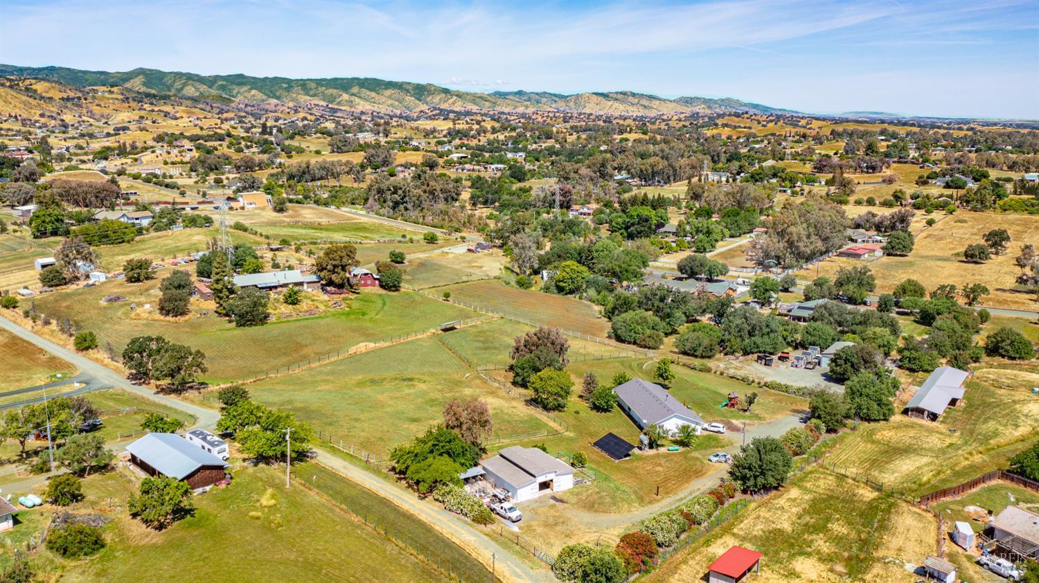 4270 Peaceful Glen Road  Vacaville CA 95688 photo