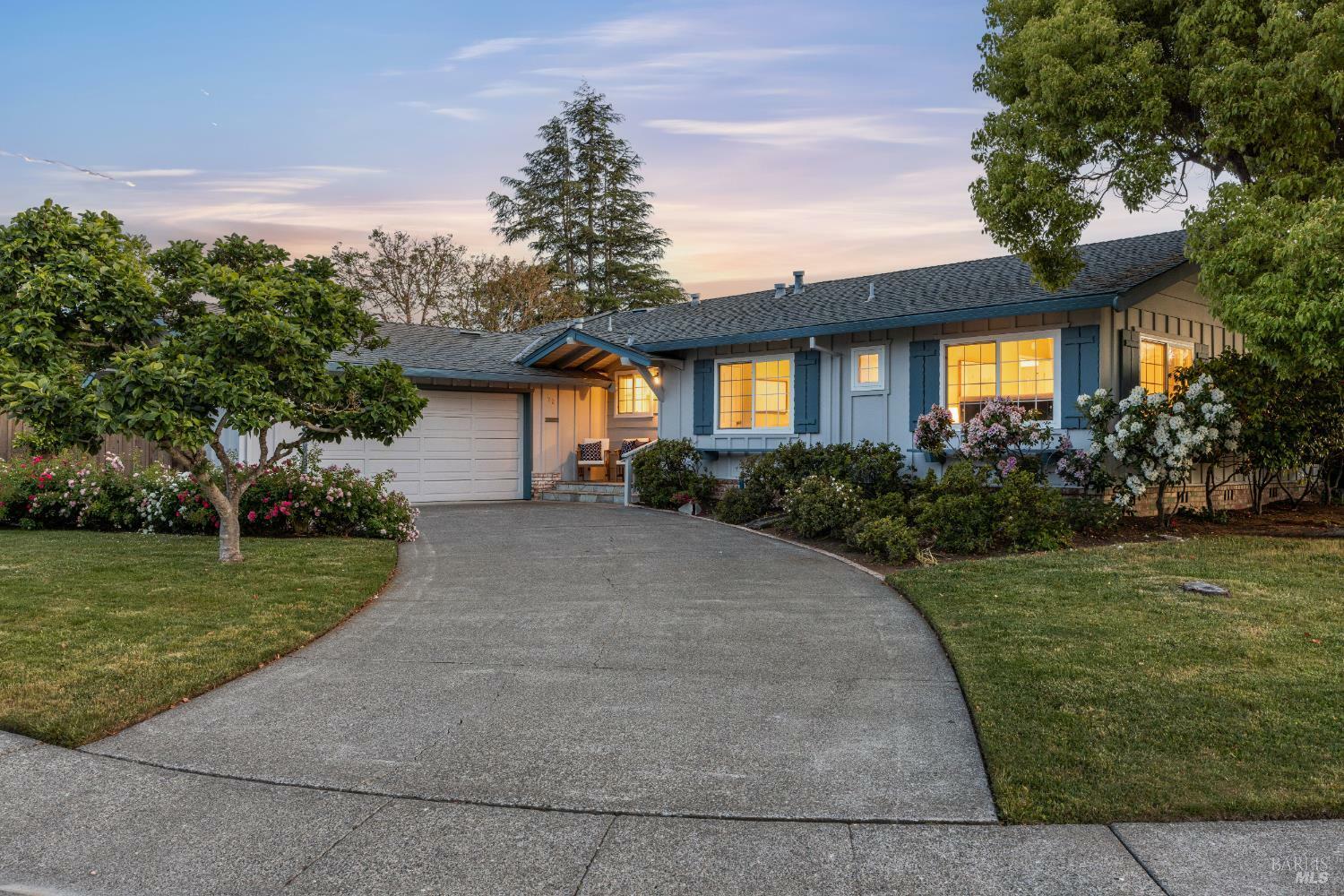 Property Photo: 22 Laurie Court CA 94947