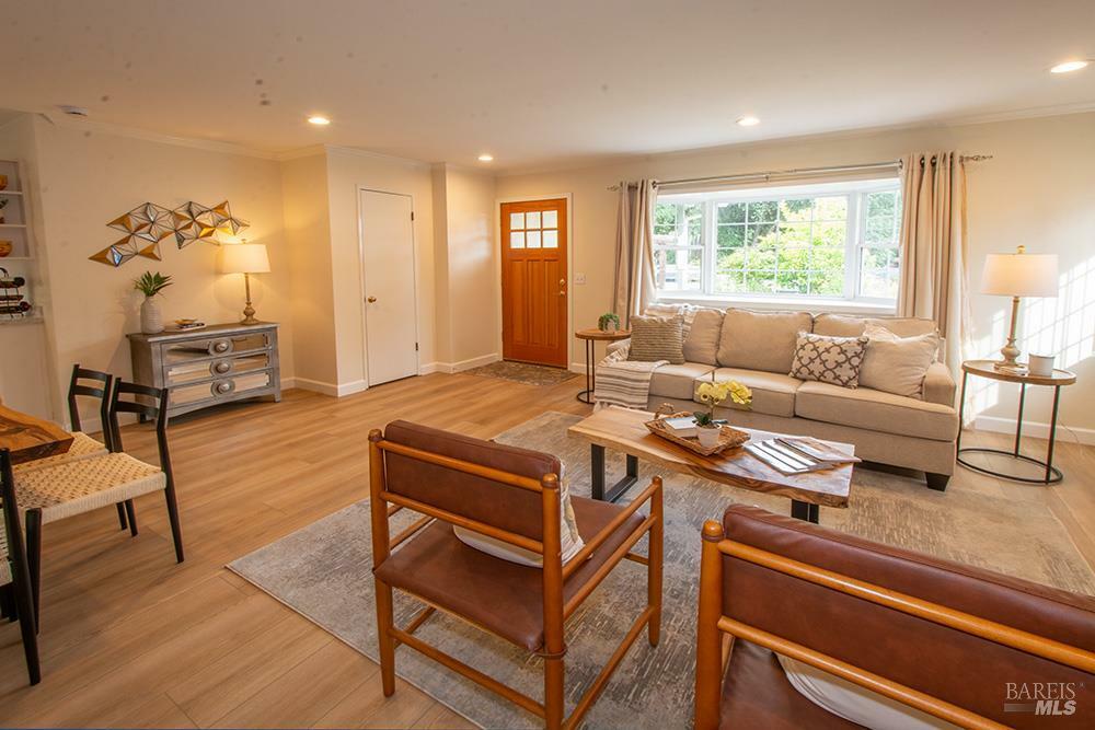 Property Photo: 293 Siesta Way CA 95476