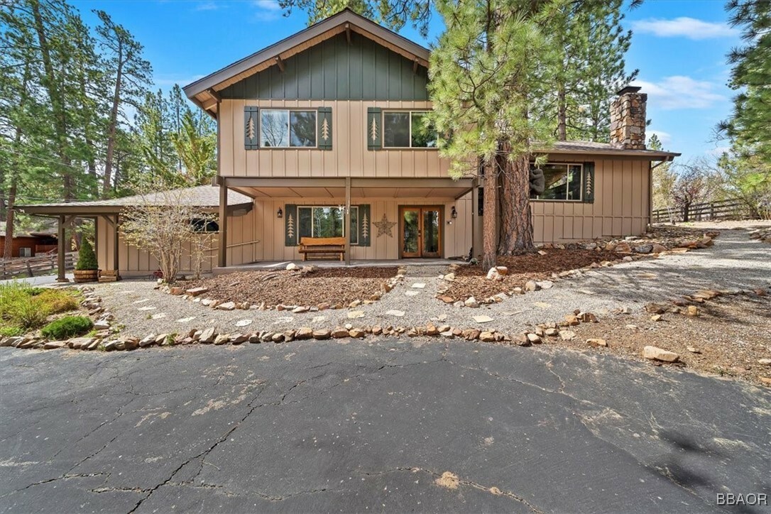 Property Photo:  41604 Humingbird Lane  CA 92315 