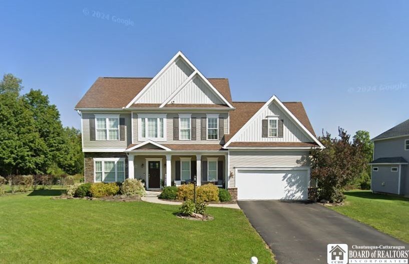 Property Photo:  