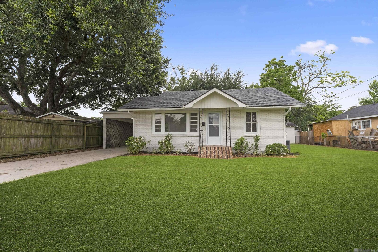 Property Photo: 1019 N Coolidge Ave LA 70737