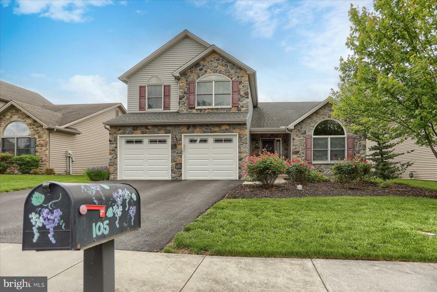 Property Photo: 105 Hilltop Court PA 17011