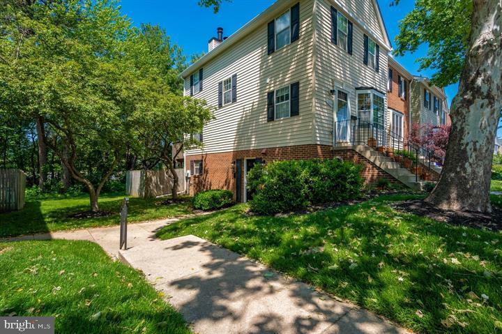 Property Photo: 7642 N Arbory Way 136 MD 20707