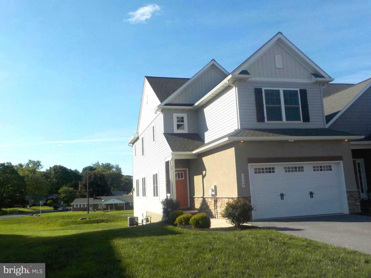 2564 Camas Lane  East Petersburg PA 17520 photo