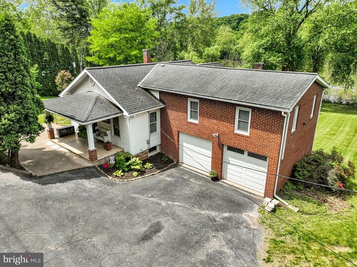 418 W Juniata Parkway  Millerstown PA 17062 photo