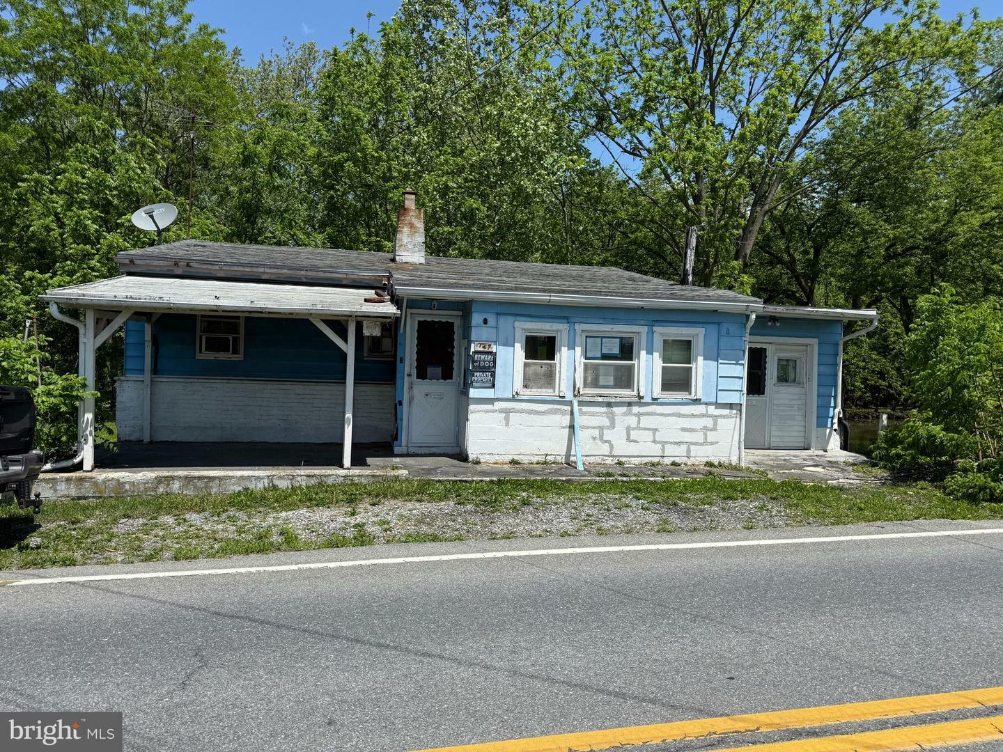 647 S Chiques Road  Manheim PA 17545 photo
