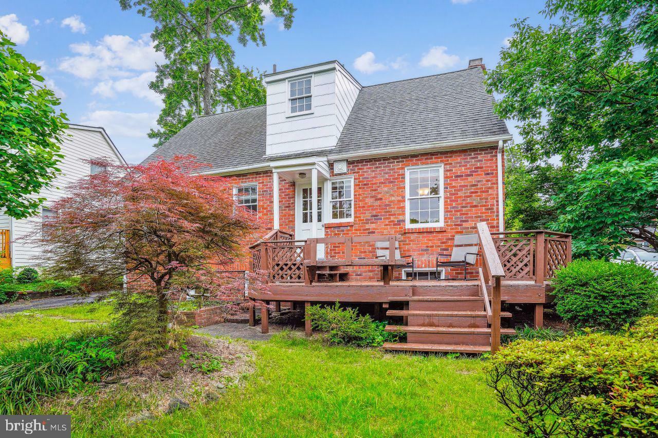 Property Photo: 4623 S Chelsea Lane MD 20814