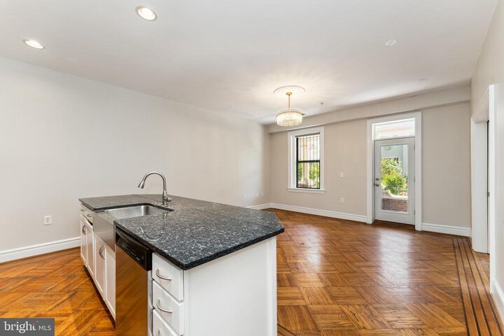 Property Photo:  1419 Clifton Street NW 101  DC 20009 