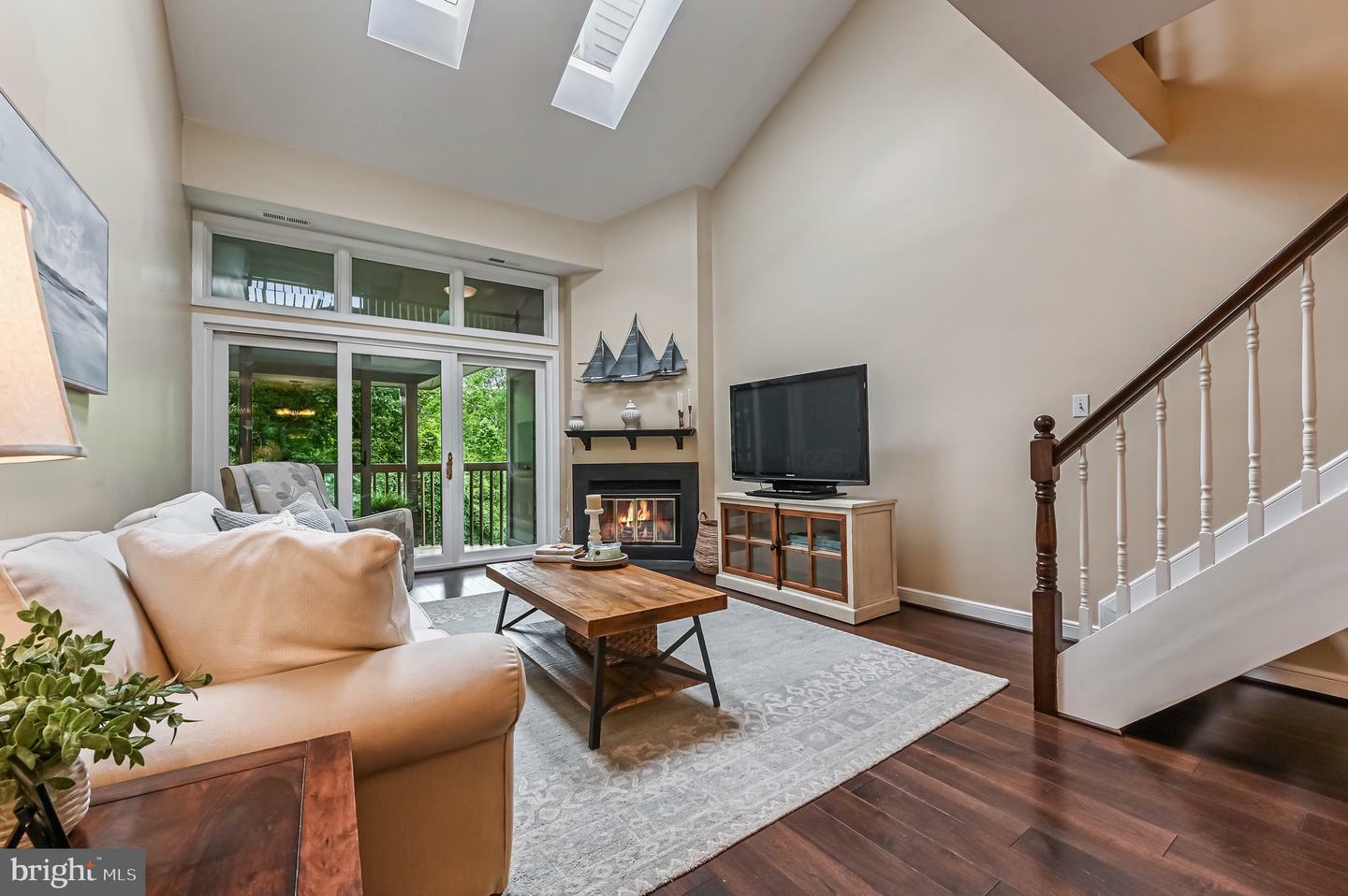 Property Photo:  2012 Quay Village Court 202  MD 21403 