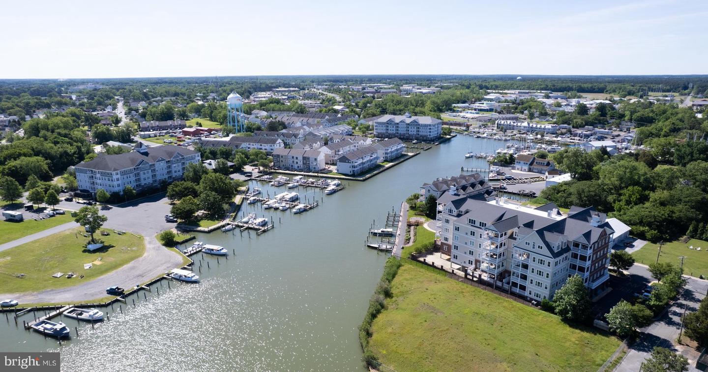 Property Photo: 301 Muir Street 201 MD 21613