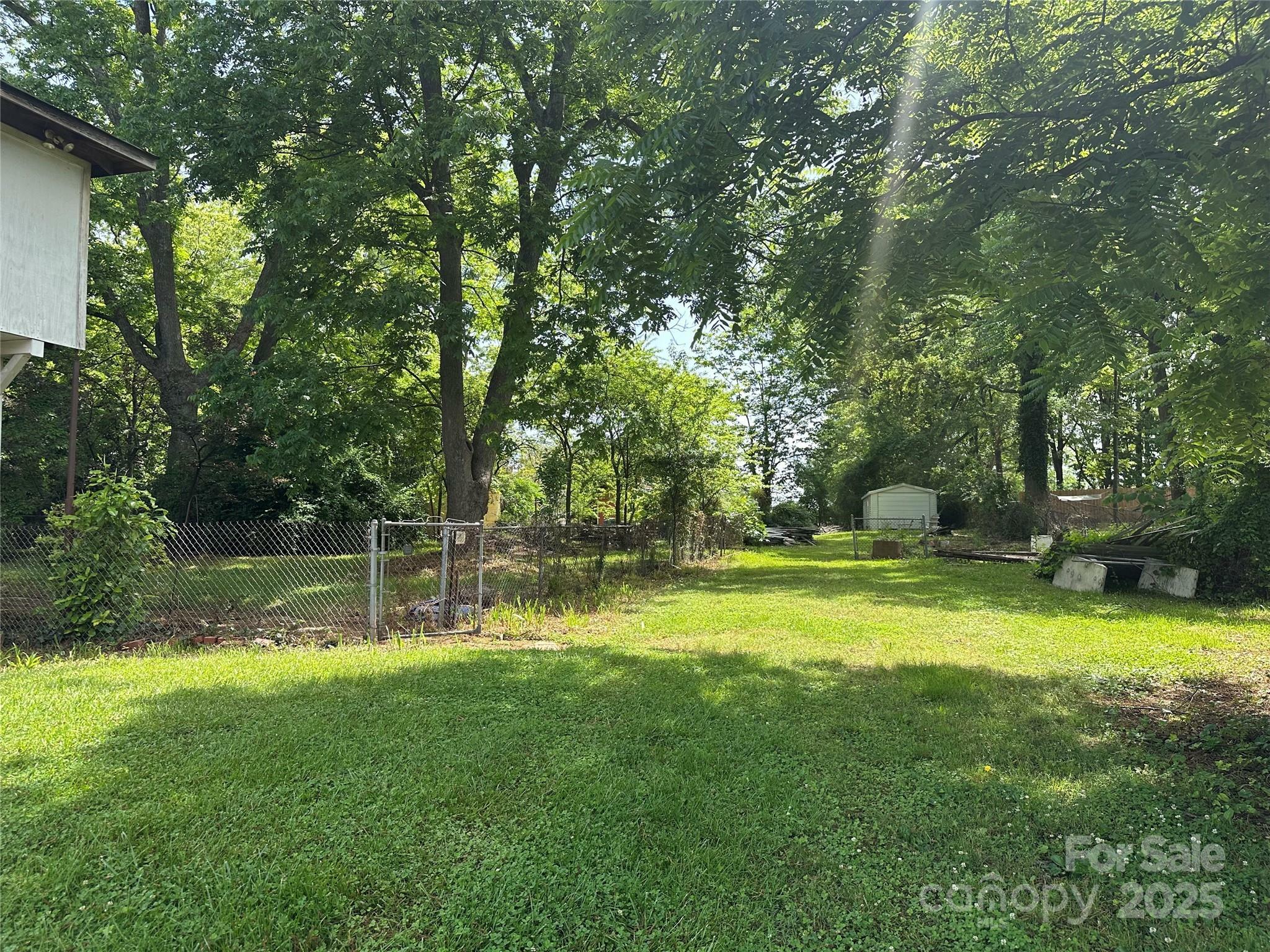 Property Photo: 204 N Gaston Street NC 28086