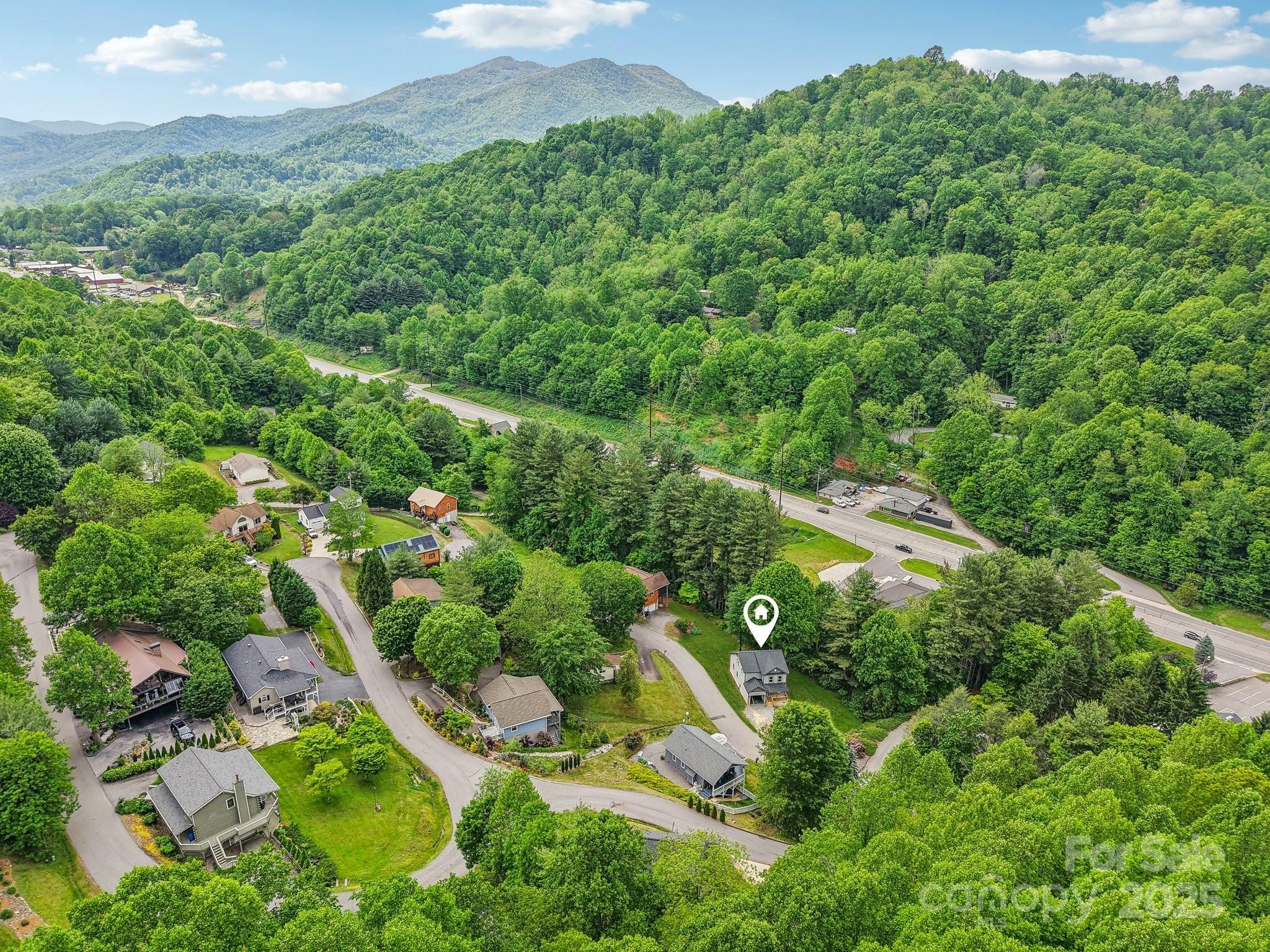 Property Photo: 12 Whipoorwill Way NC 28786