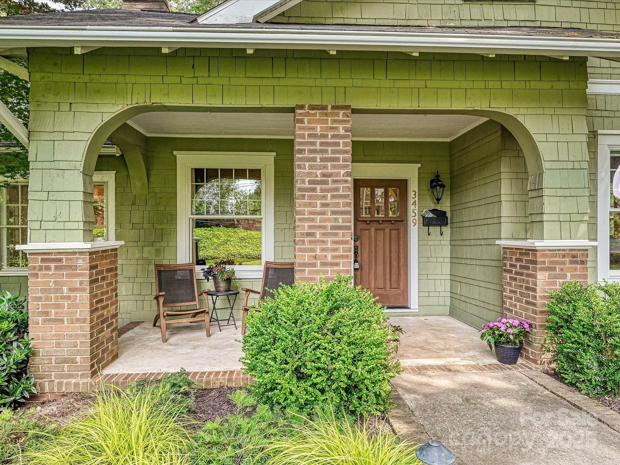 Property Photo: 3459 Selwyn Avenue NC 28209