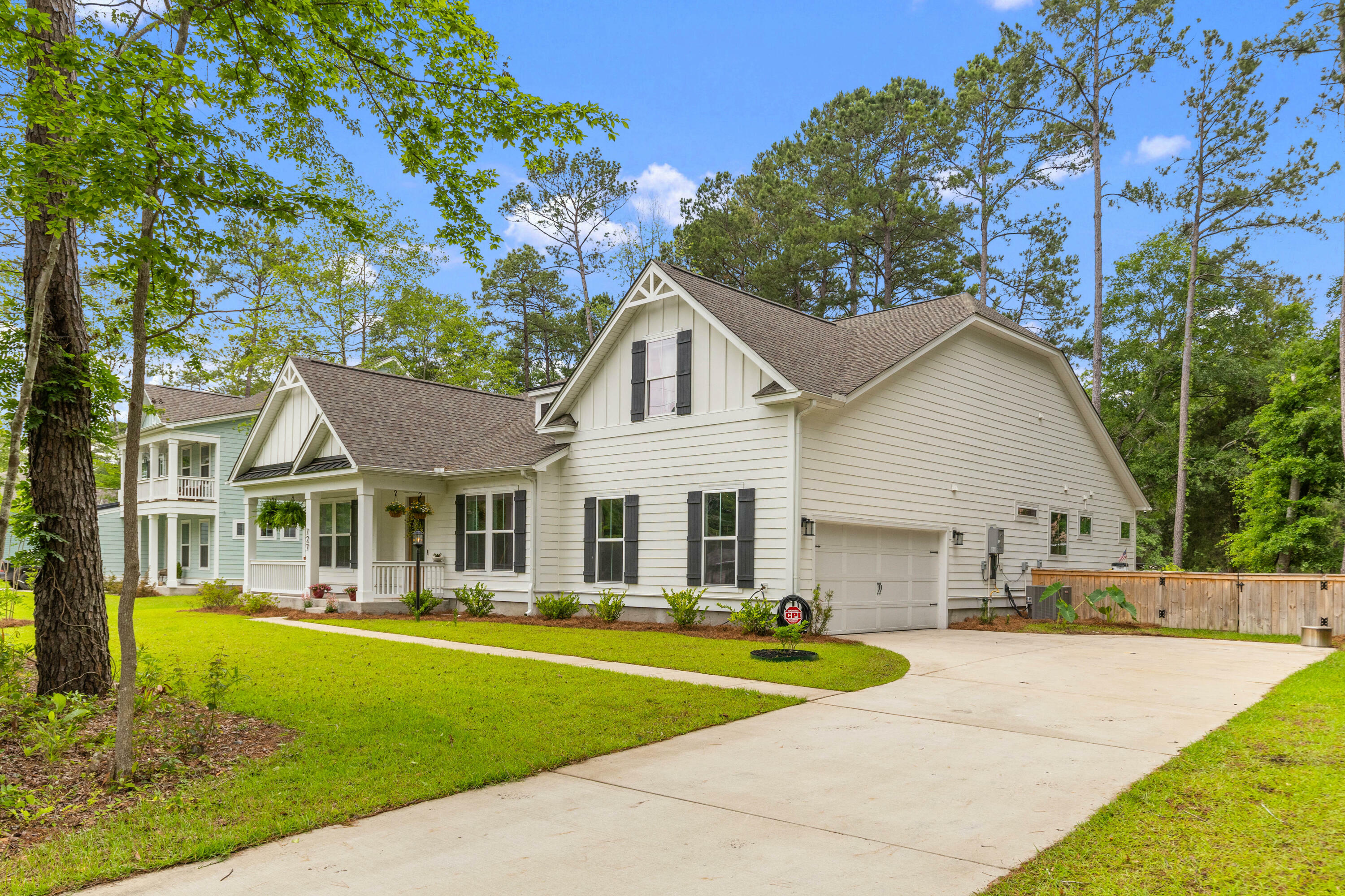 Property Photo: 727 Hodge Road SC 29483