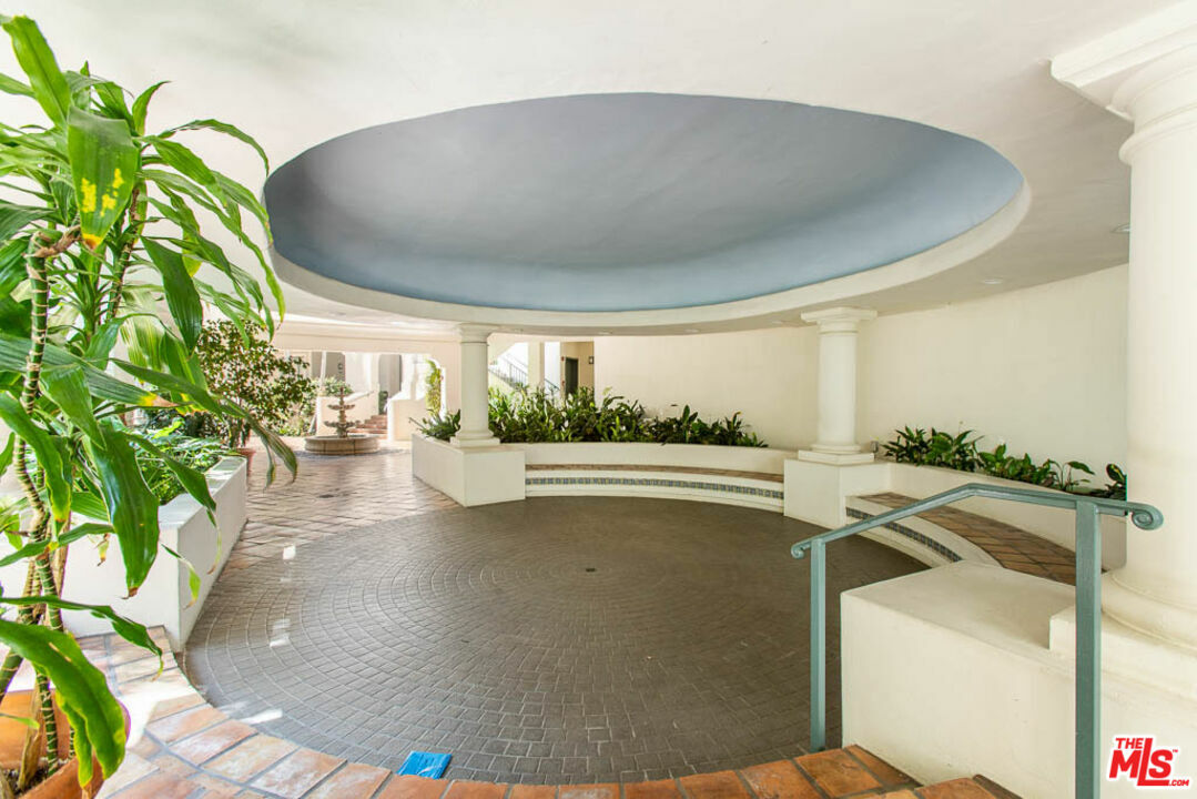 Property Photo: 15500 W Sunset Blvd CA 90272
