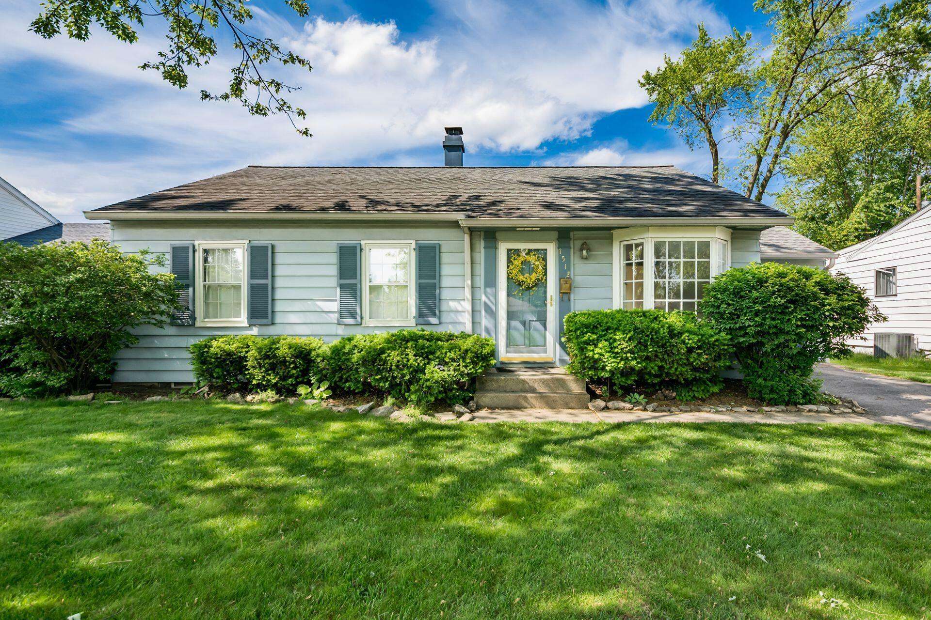 Property Photo: 1512 Shanley Drive OH 43224